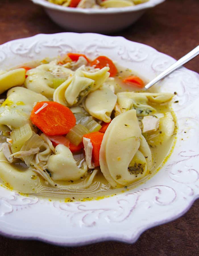 Easy Italian Chicken Tortelloni Soup Suebee Homemaker