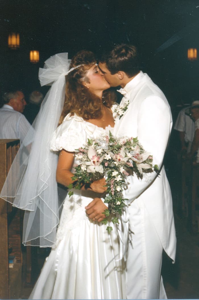 Read along with me as we celebrate 28 years of marriage. We were raised in Iowa and after several moves, ended up in Texas, raising two boys and a pup! | suebeehomemaker.com