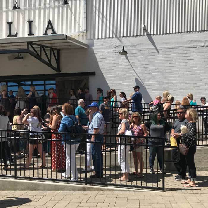 We had a great time at Magnolia Market, supporting the Brave Like Gabe Foundation during the Silos District Marathon. Thank you Gabe, Chip and Jo, and Magnolia for your contribution to rare cancer research! | suebeehomemaker.com