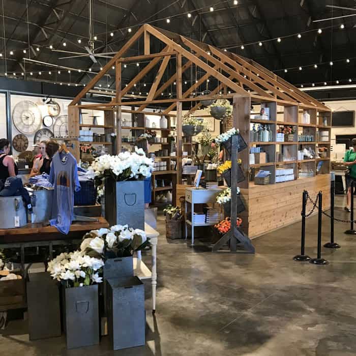 We had a great time at Magnolia Market, supporting the Brave Like Gabe Foundation during the Silos District Marathon. Thank you Gabe, Chip and Jo, and Magnolia for your contribution to rare cancer research! | suebeehomemaker.com