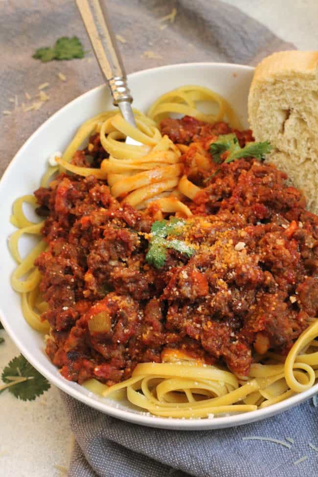 Traditional Bolognese Sauce - SueBee Homemaker