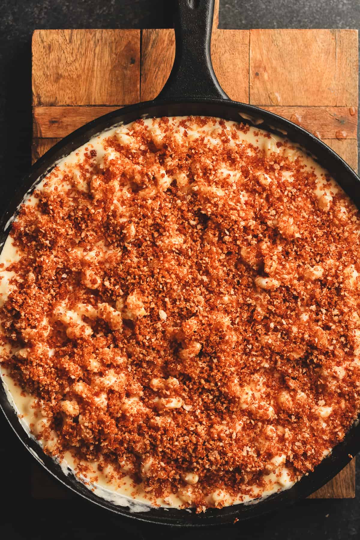 The un-smoked Mac and cheese with crunchy topping.