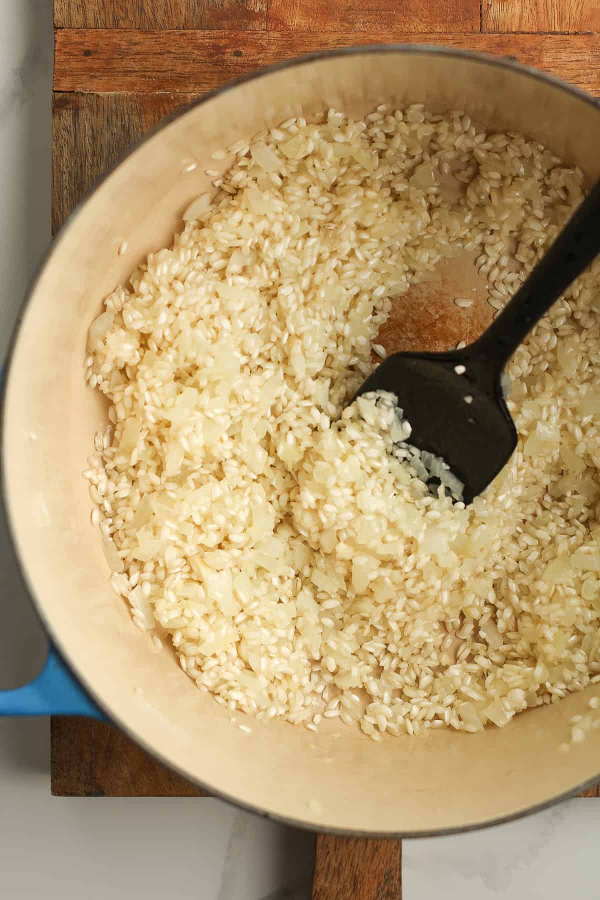 A stockpot of sautéed risotto.