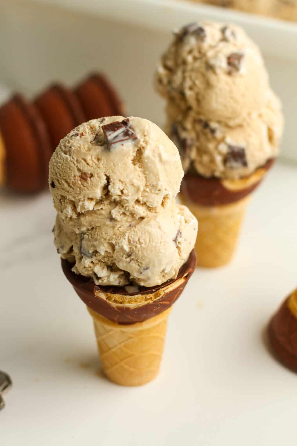 Coffee Toffee Ice Cream - SueBee Homemaker