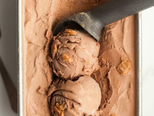 https://suebeehomemaker.com/wp-content/uploads/2021/05/chocolate-peanut-butter-ice-cream-creamy-4-500x375.jpg