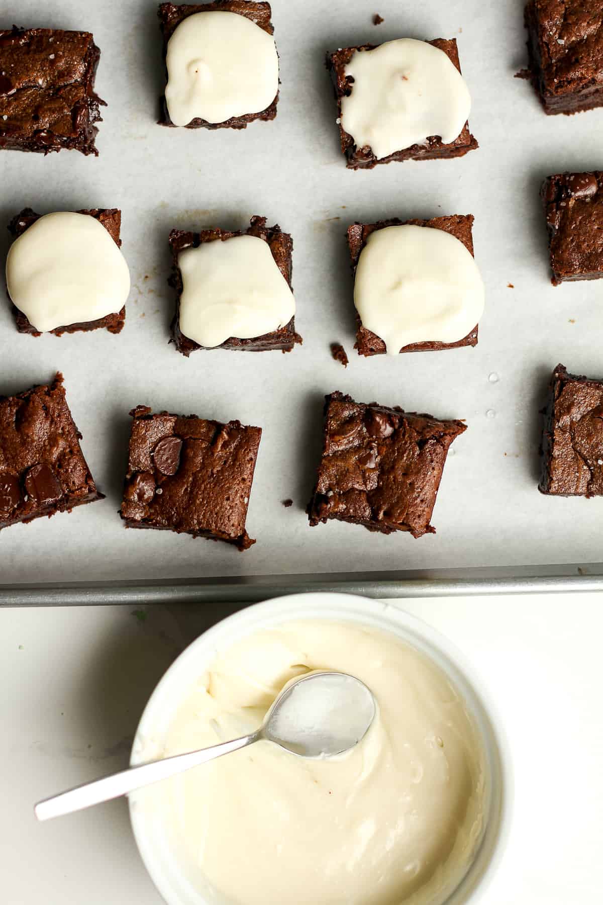 The brownie bites with some powdered sugar icing on top.