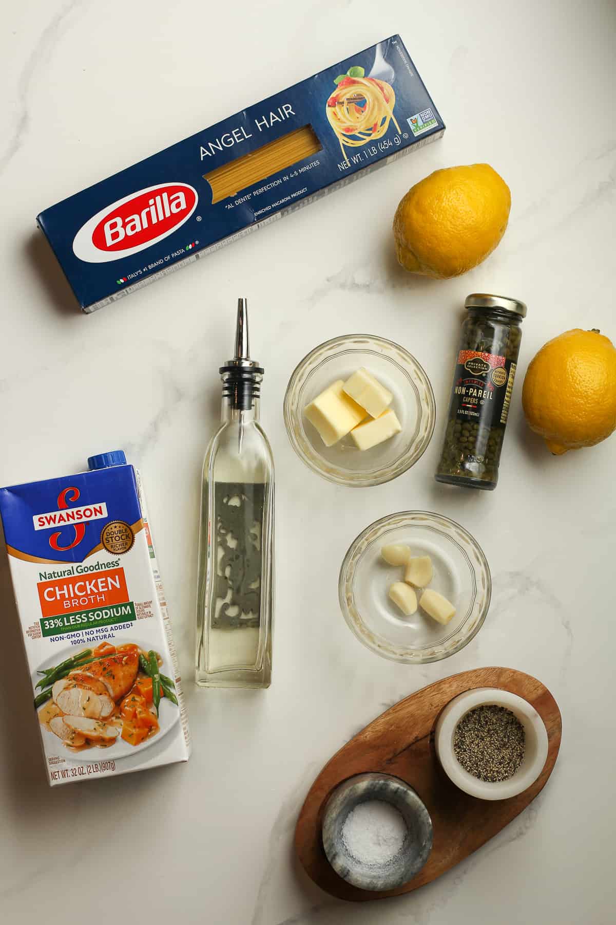 The ingredients for the chicken piccata.