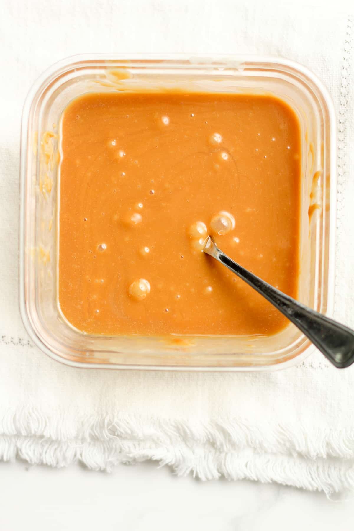 A dish of the melted caramel.
