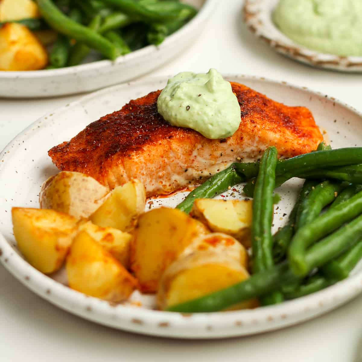 https://suebeehomemaker.com/wp-content/uploads/2022/02/blackened-salmon-recipecard.jpg