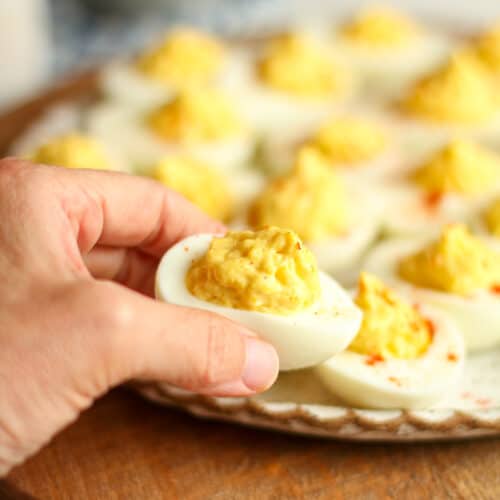 https://suebeehomemaker.com/wp-content/uploads/2022/03/deviled-eggs-recipecard-500x500.jpg