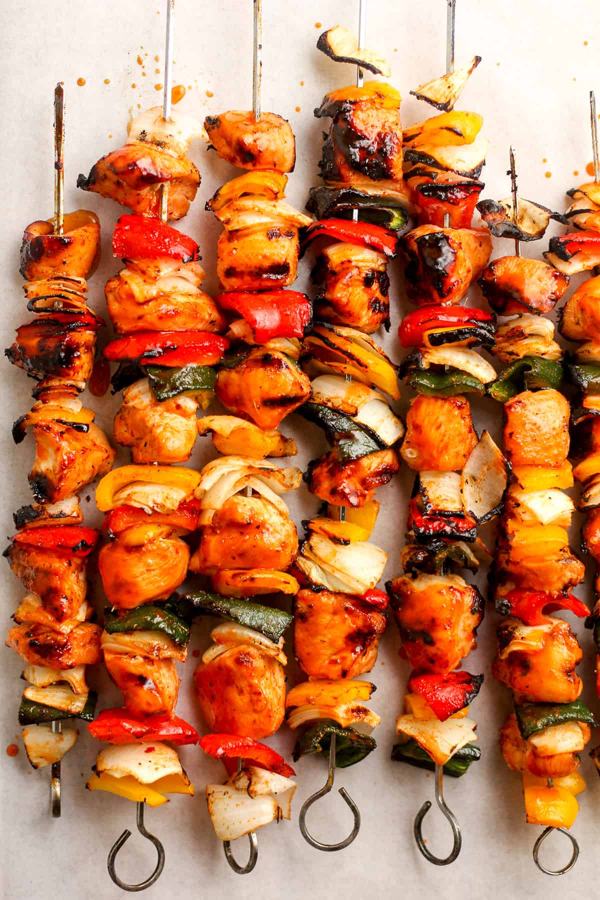 Closeup on the grilled chicken kabobs.