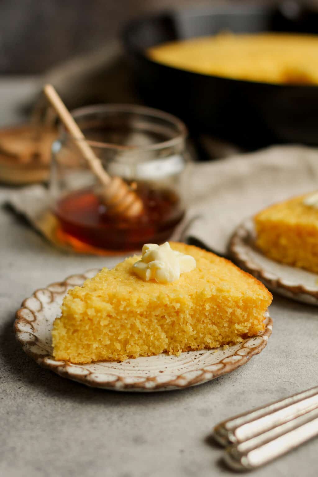 Cast Iron Skillet Cornbread Recipe Suebee Homemaker