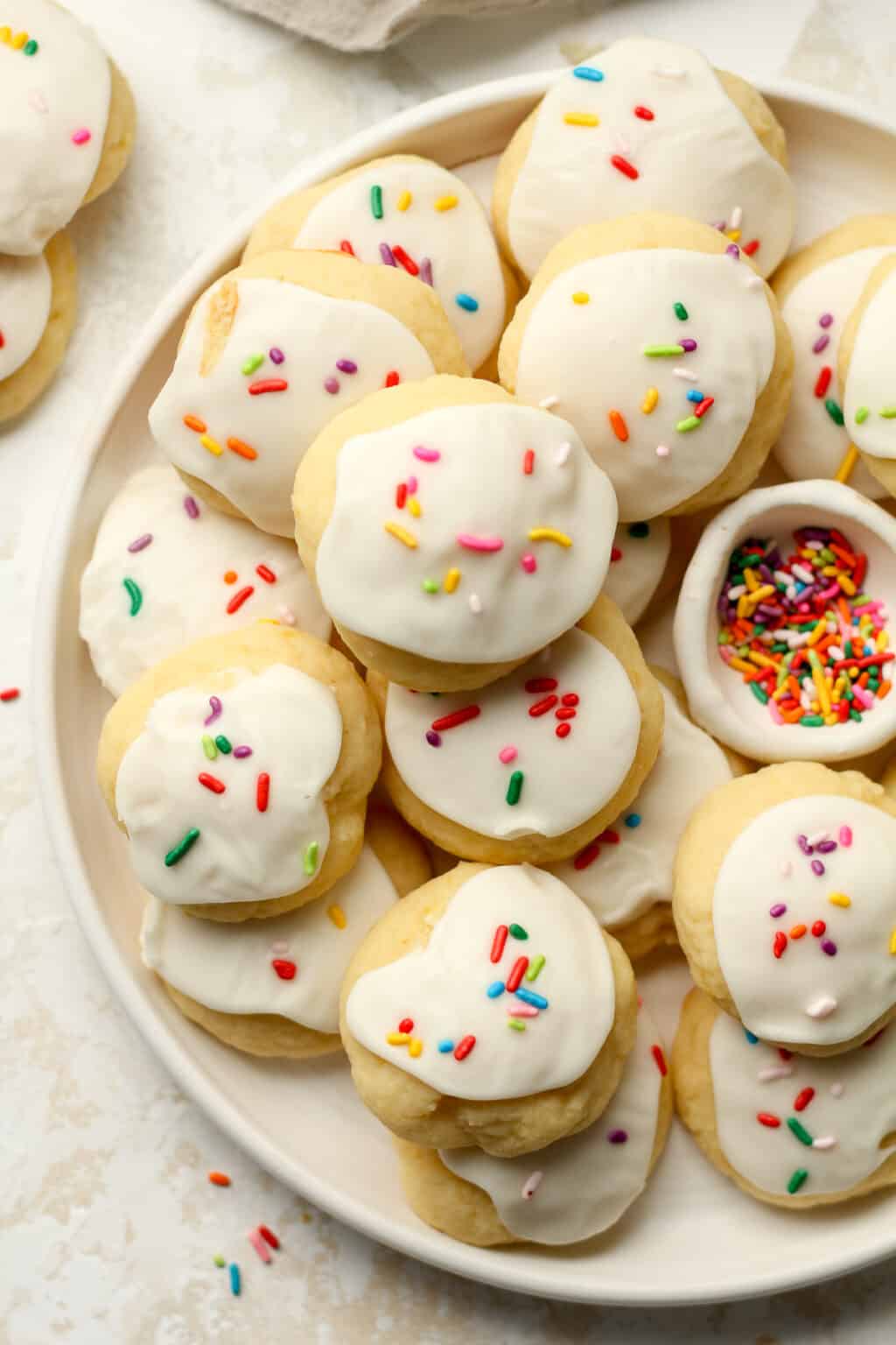 Soft Italian Lemon Ricotta Cookies - SueBee Homemaker