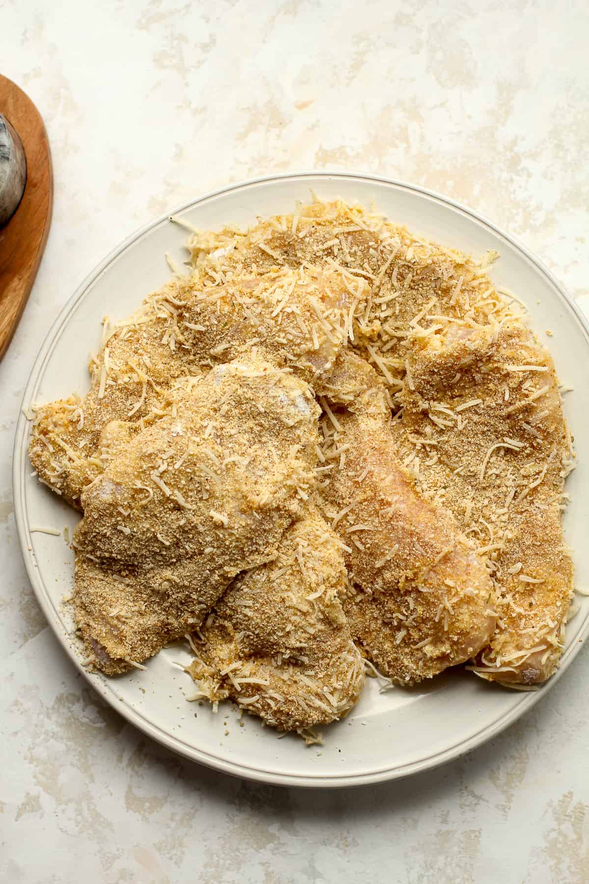 A plate of the breaded chicken breasts.