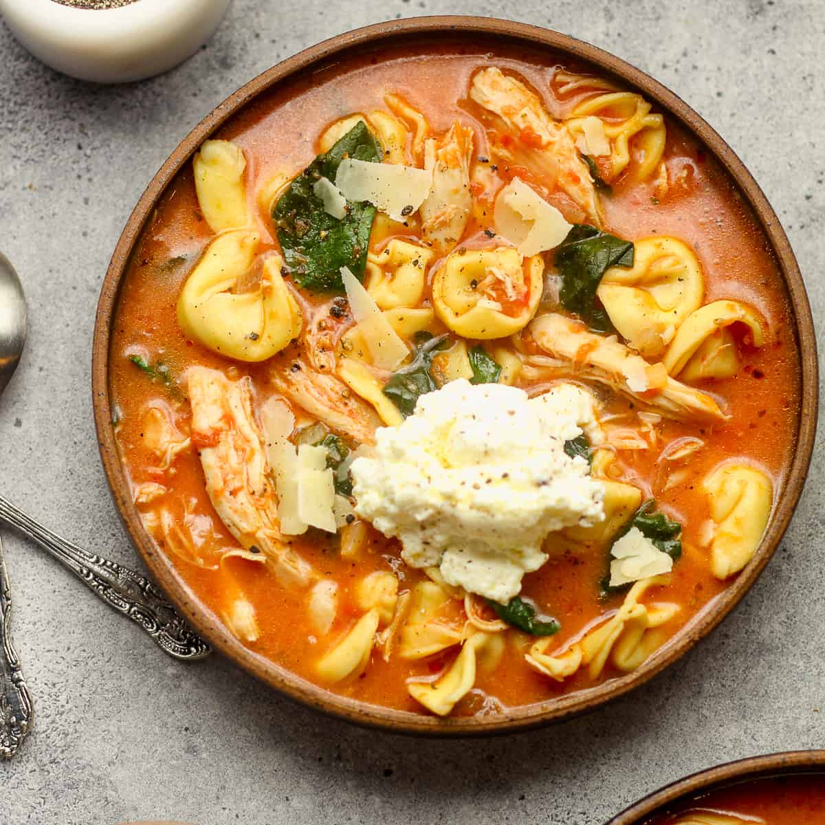 Italian Chicken Tortellini Soup - SueBee Homemaker