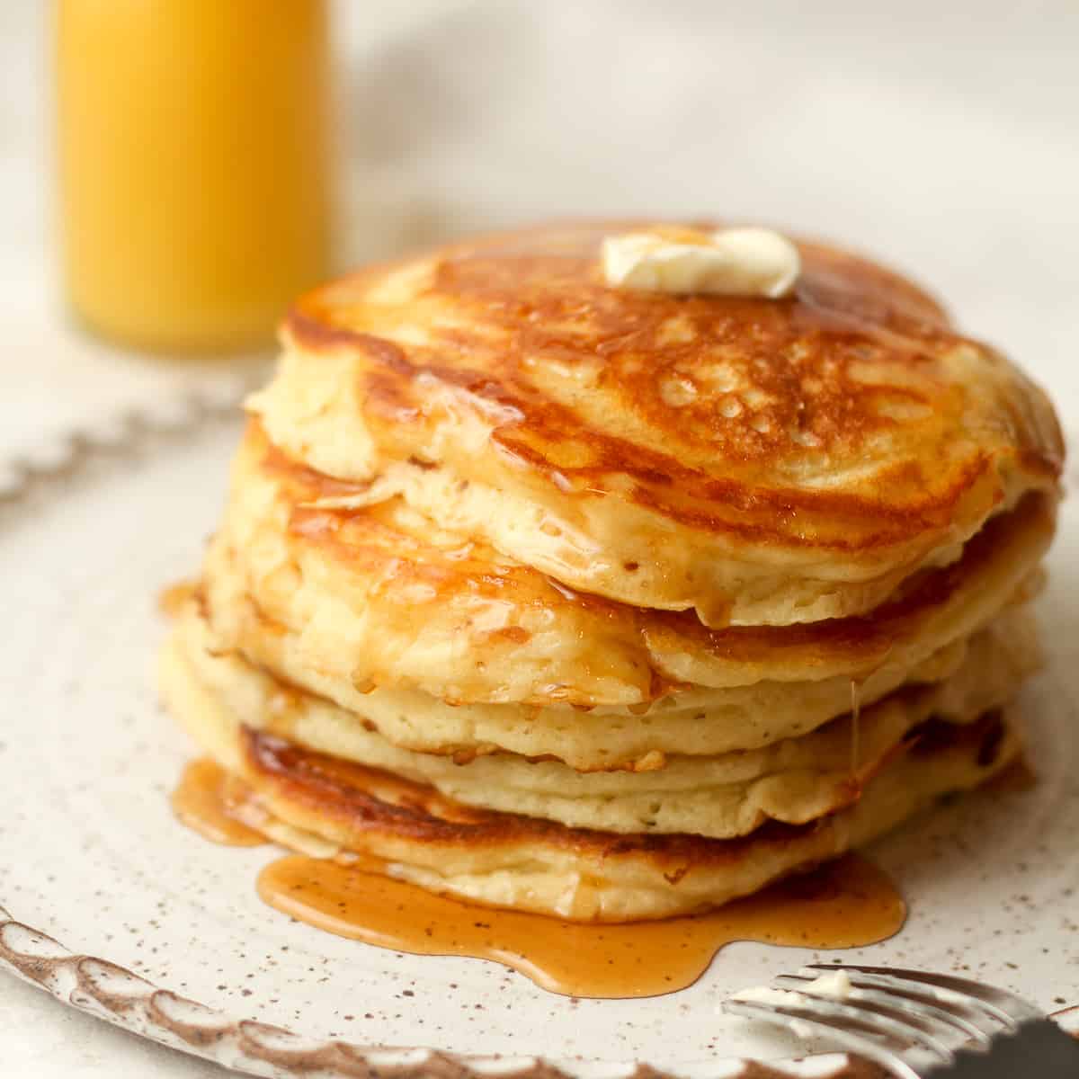 Old Fashioned Buttermilk Pancakes - SueBee Homemaker