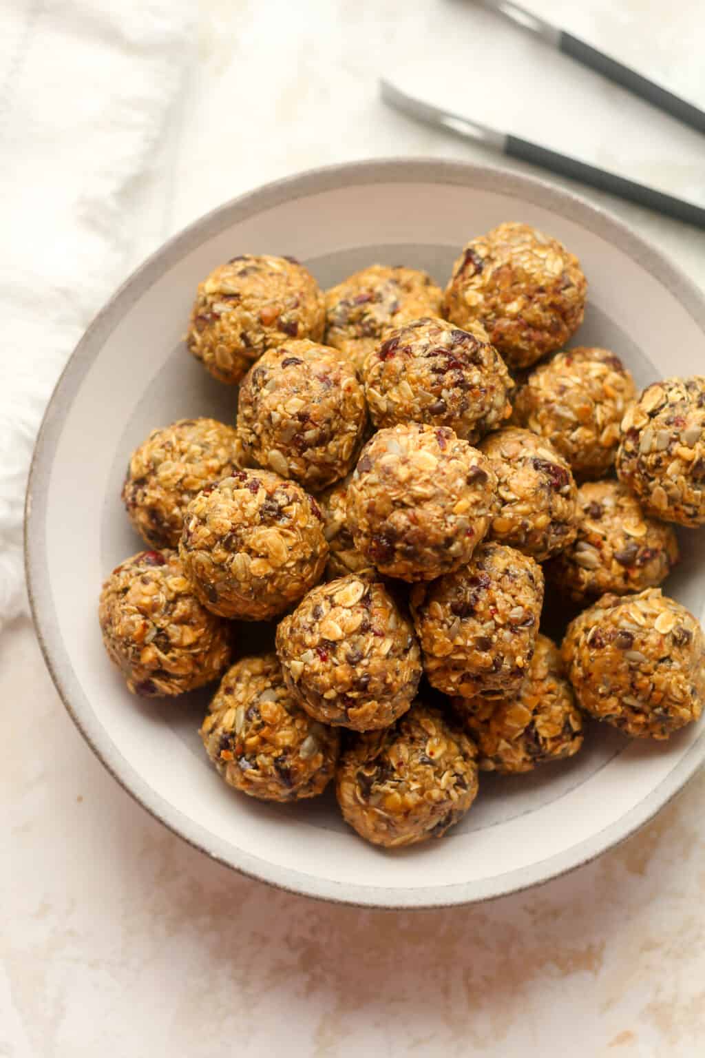 Peanut Butter Power Balls - SueBee Homemaker