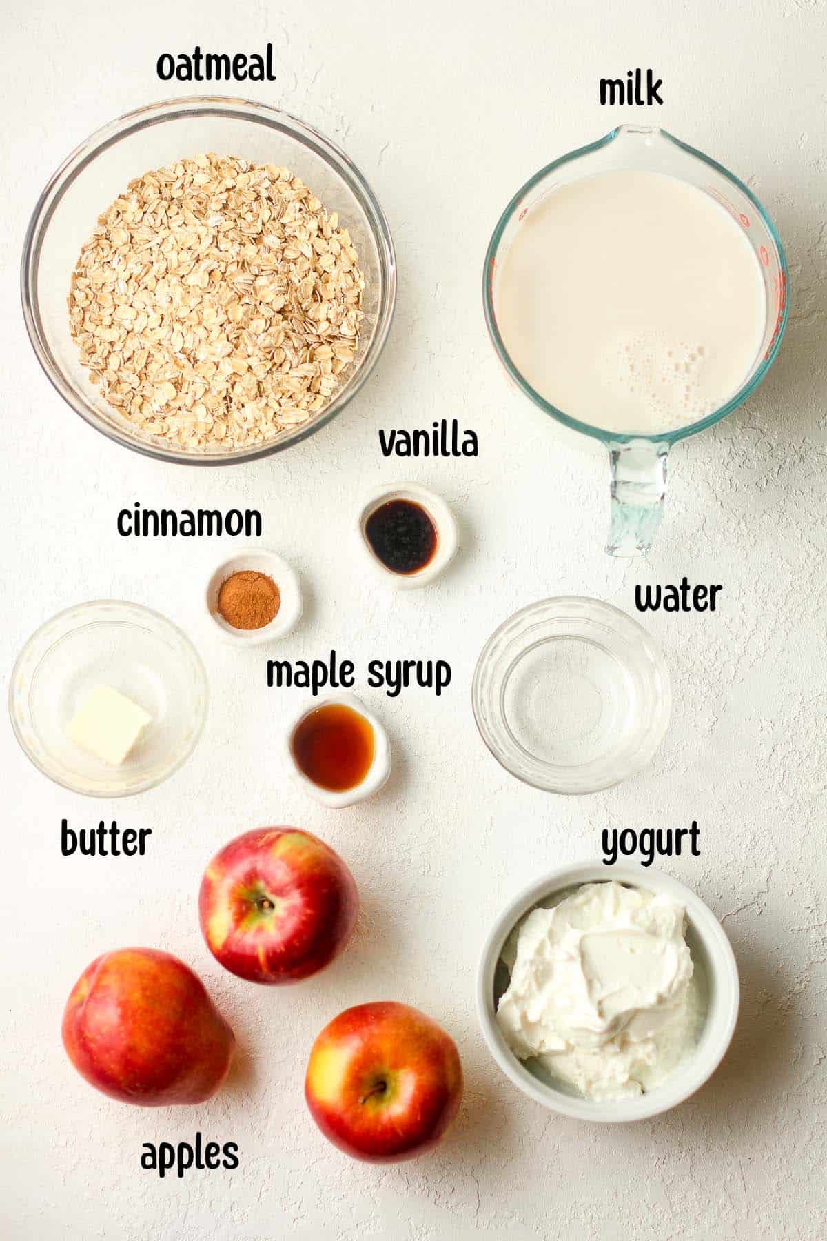 The ingredients needed for the apple overnight oats.