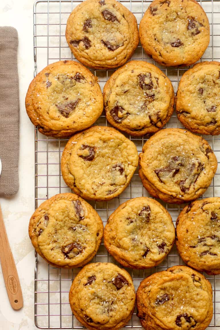 Dark Chocolate Chunk Cookies - SueBee Homemaker