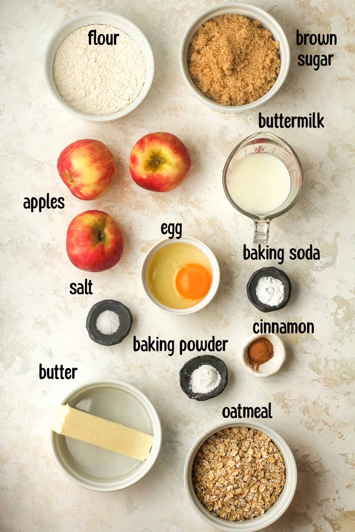Ingredients for the apple streusel cake.