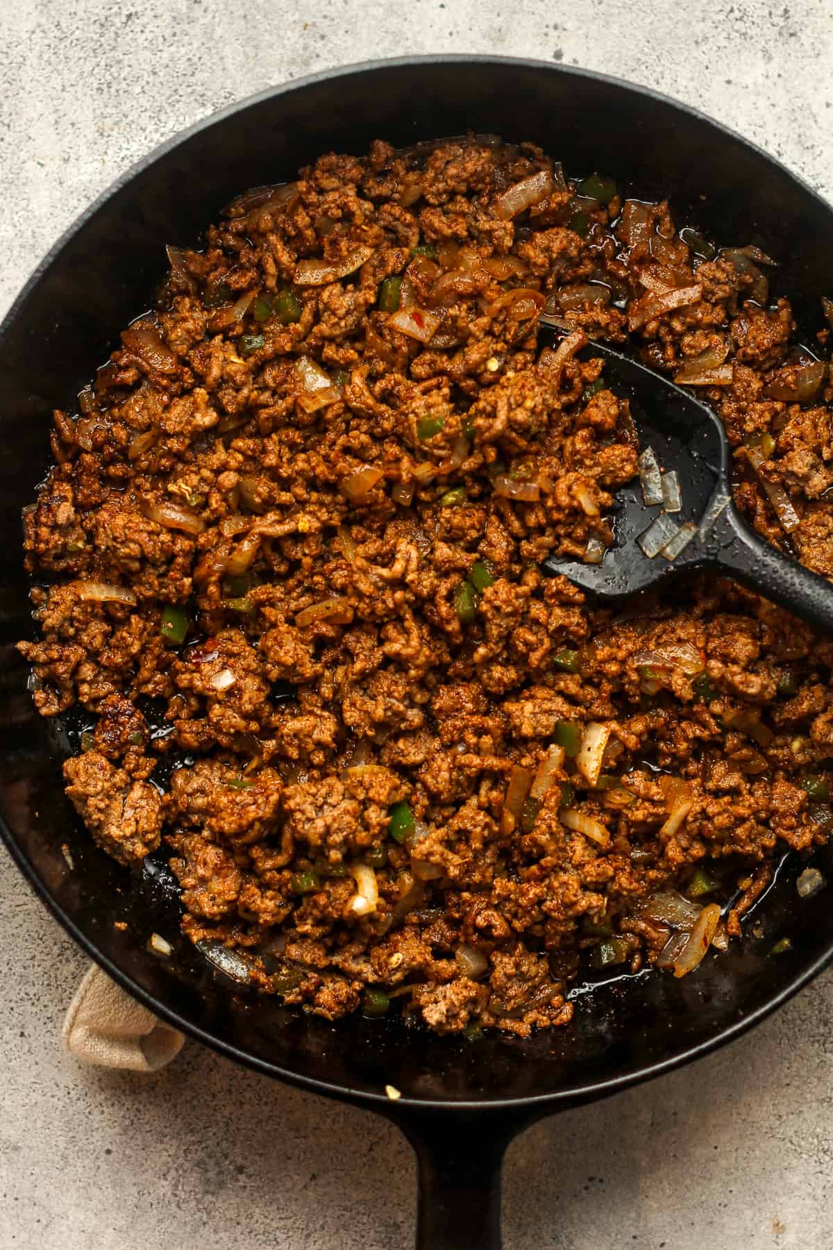A skillet of the cooked taco meat.