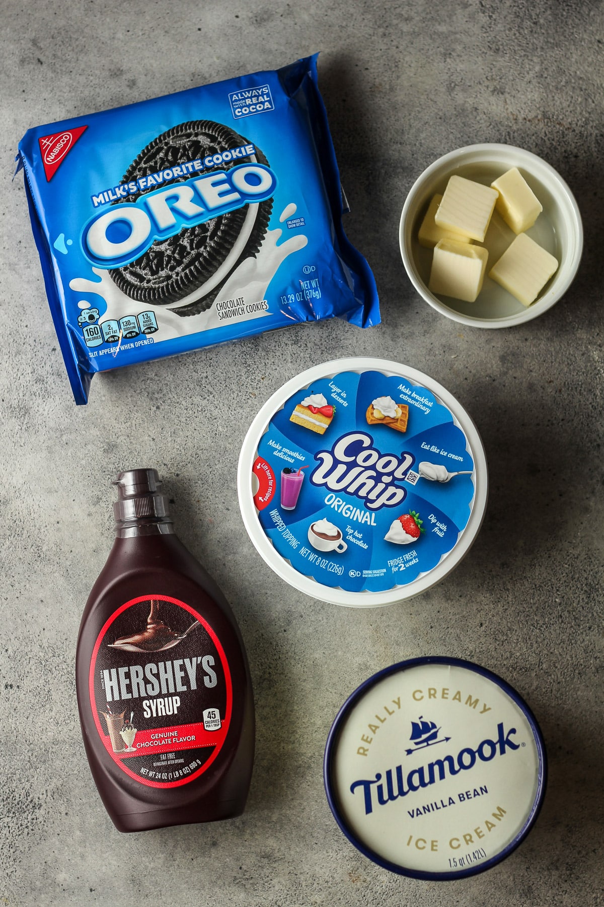 The ingredients for the Oreo ice cream pie.