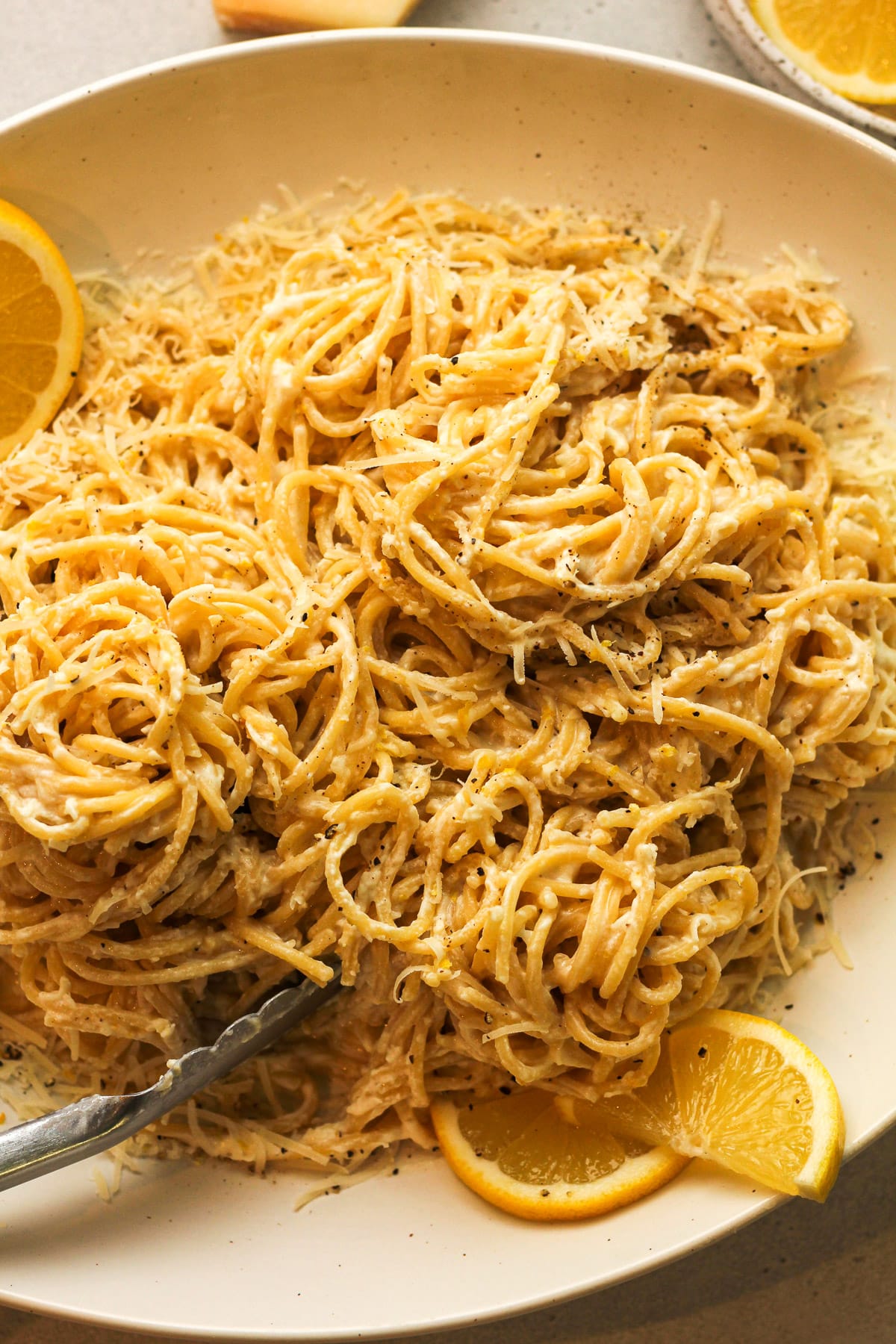 The bowl of lemon pasta with cheesy ricotta sauce.