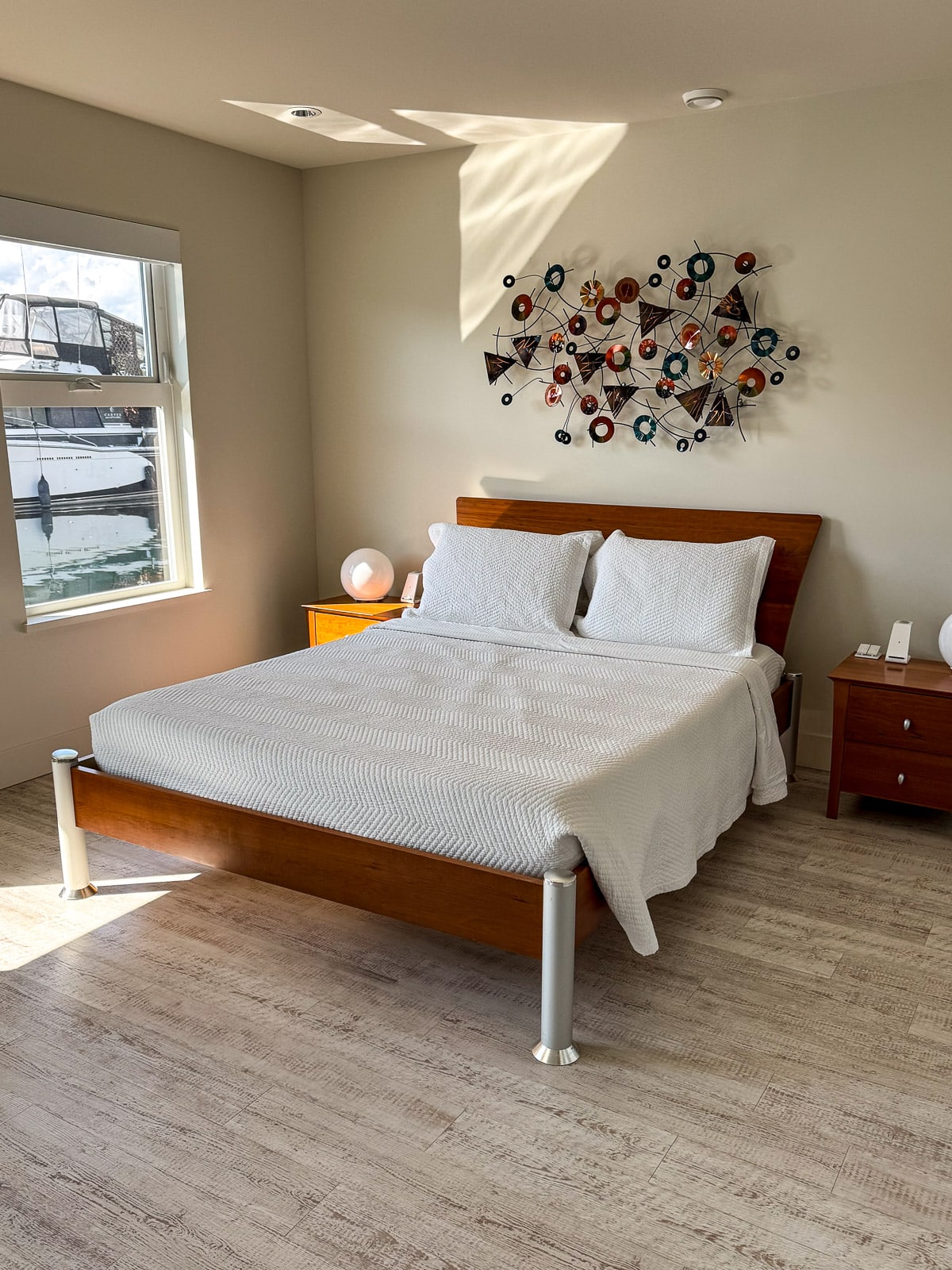 The bed in the floating home.