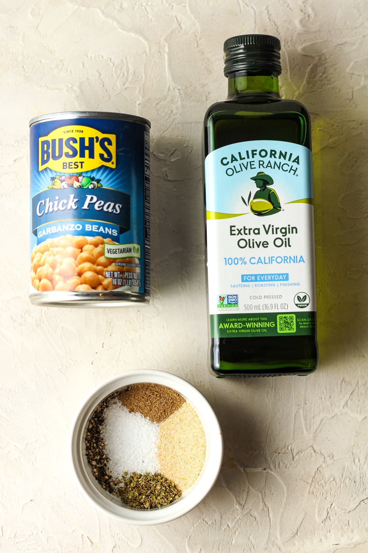 Overhead view of the ingredients for the crispy chickpeas.